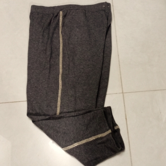 Jennifer Lopez Gray Stretch Pants With Jeweled Stripes ๐ - Picture 2 of 8